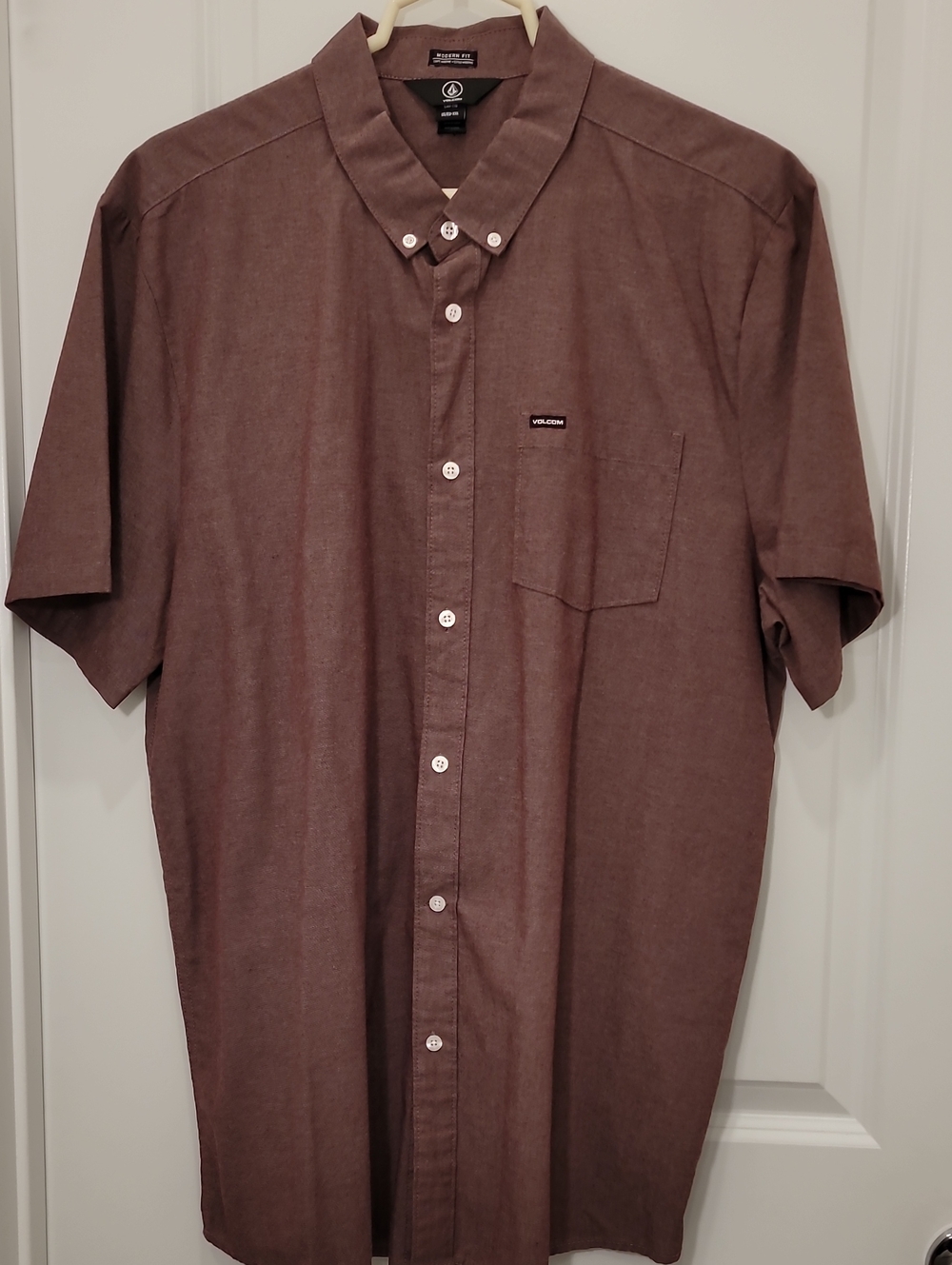 Volcom Men's Short Sleeve Button-Down Shirt — Brown